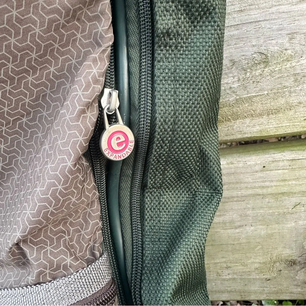 Vintage Atlantic Carry On Garment‎ Bag Suitcase Large Expandable Green